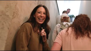 When you hand Joanna Gaines a mic...