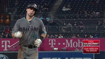 ARI@SD: Goldy ties the game with a two-run moonshopt