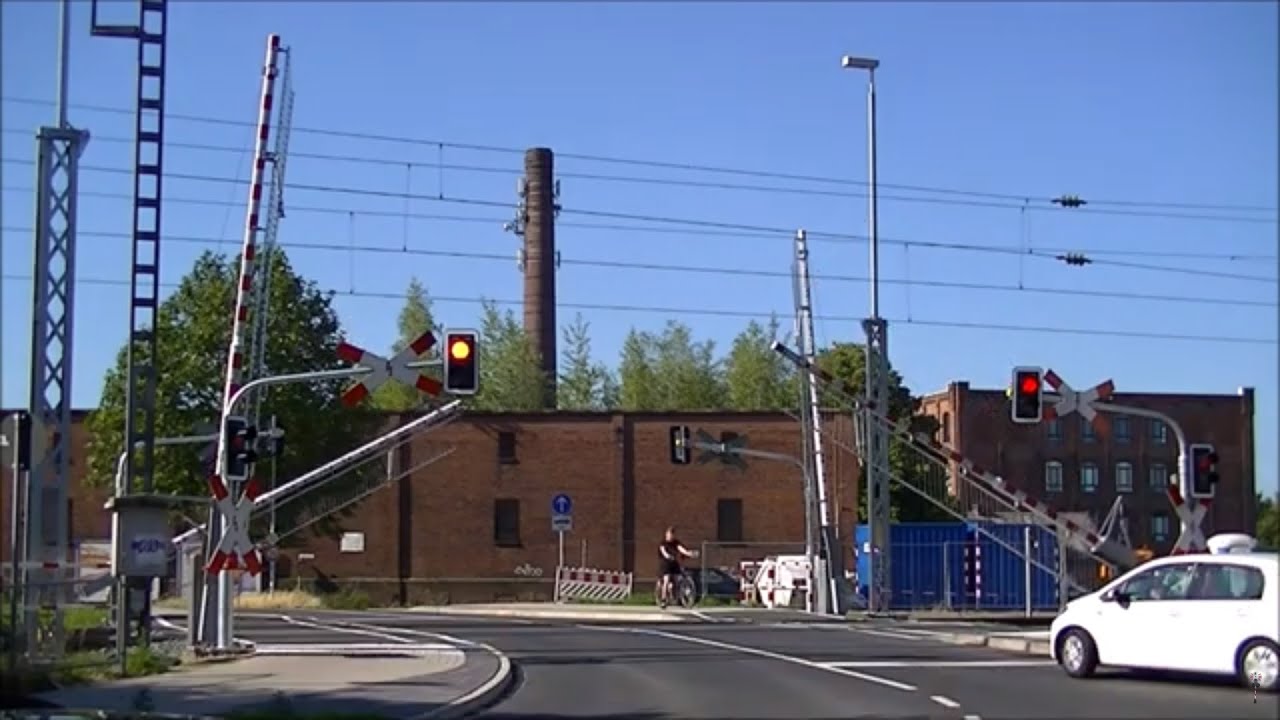 Bahnübergang Schüttorf // German Railroad crossing // Duitse Spoorwegovergang // +2023 Update!!