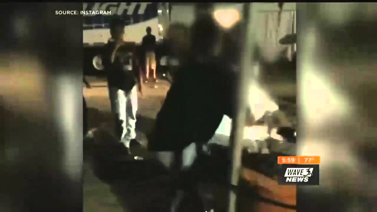 Video of teens fighting at Kentucky State Fair spreading on social media - YouTube