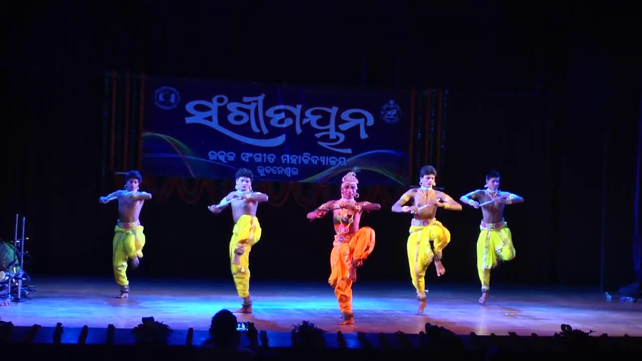 MAYURBHANJ CHHAU DANCE  TAMUDIA KRUSHNA BY USM SANGEETAYAN APL 2017