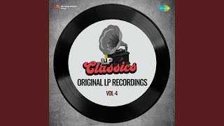 Bahon Mein Chale Aao