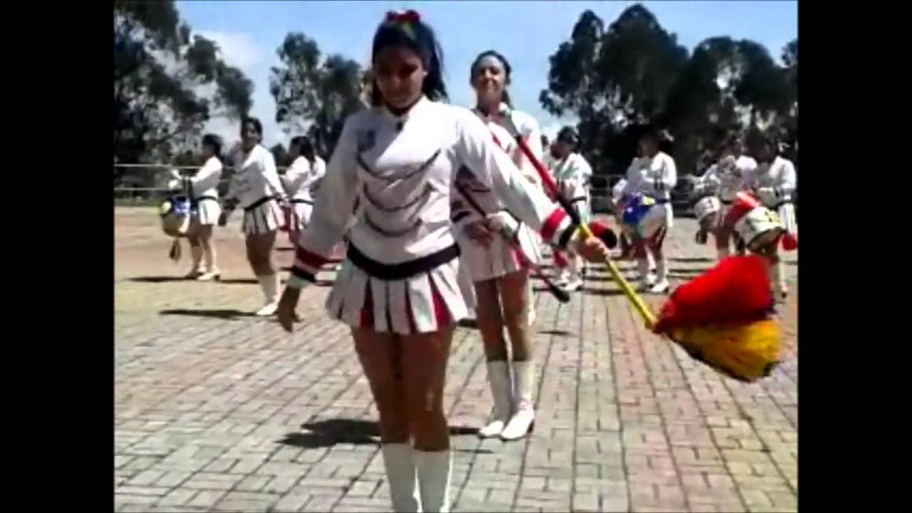 Colegio Experimental 24 De Mayo Banda Chivas Youtube