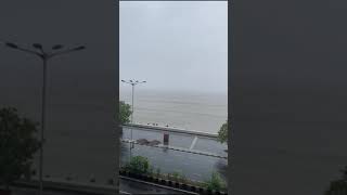 #Shorts #Tauktae Cyclone in Mumbai। मुंबई हुई पानी पानी। भारी तुफान और मुस्लाधार बारिश।