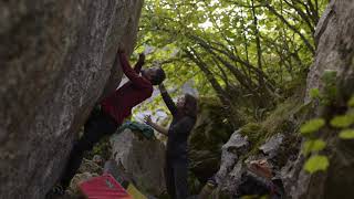 Conociendo "El cementerio de elefantes" con el Jipi. Boulder en Asturias.