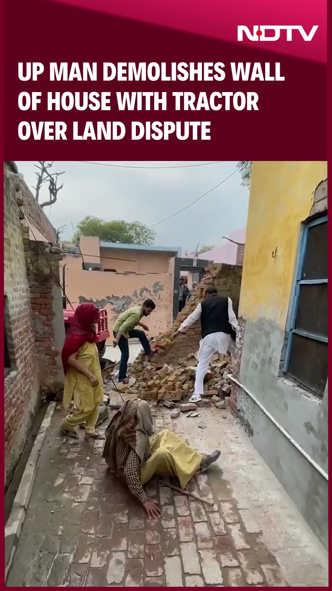 UP News | Land Dispute Goes Out Of Hand In Uttar Pradesh: Man Demolishes House's Wall With Tractor