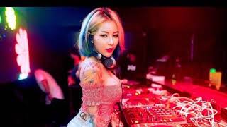 DJ funkot Orang yang salah X kau tigakan cintaku