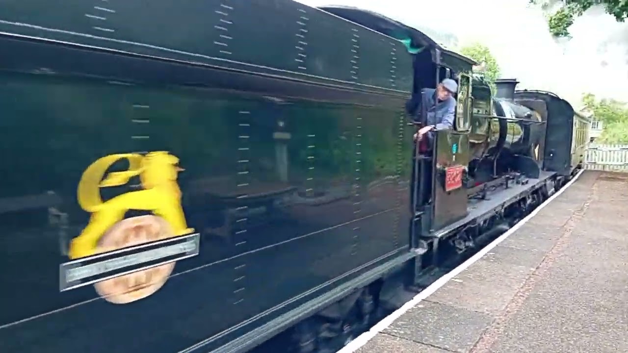 Llangollen Railway. GWR 3802 locomotive 🚂 arrived at Glyndyfrdwy Station. Sunday 14/9/2025.