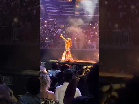 Alicia Keys Try Sleeping With A Broken Heart Keys To The Summer State Farm Arena Atlanta, GA 7/2023
