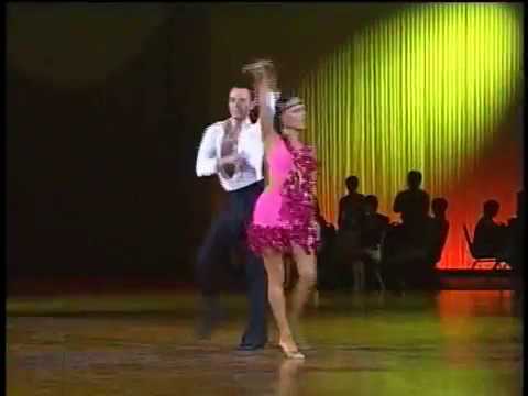 Slavik Kryklyvyy and Karina Smirnoff demonstration JIve