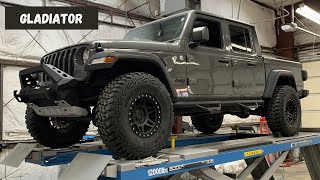 PUTTING NEW LIFT KIT ON MY 2020 JEEP GLADIATOR WITH 37S