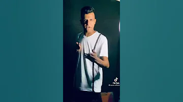عصام صاصا مكتوب عليا يا خلق مااخاف وسط الضلمه اكيد بتشاف صاصا 