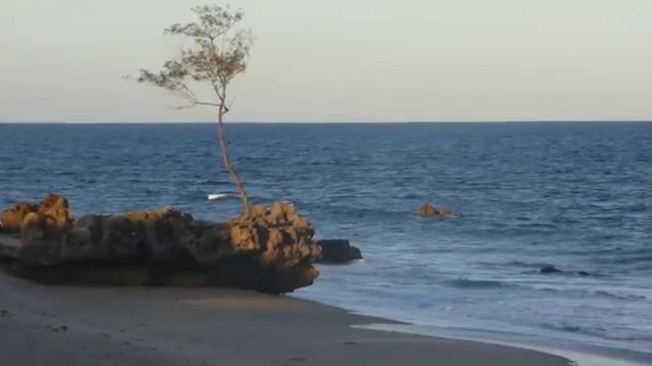Mozambico-Mequfi beach