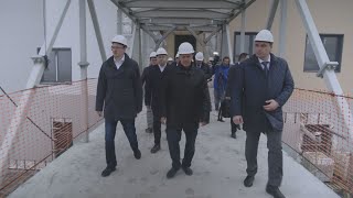 Юрий Трутнев осмотрел ход строительства краевой больницы