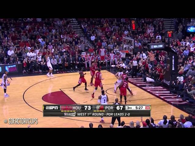 LaMarcus Aldridge ruining Dwight Howard's chance at redemption