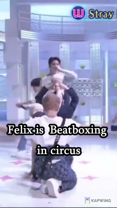 Felix is Beatboxing in Circus~momo #skz #felix #kesfet #circus #shorts #fyp #kpop #straykids