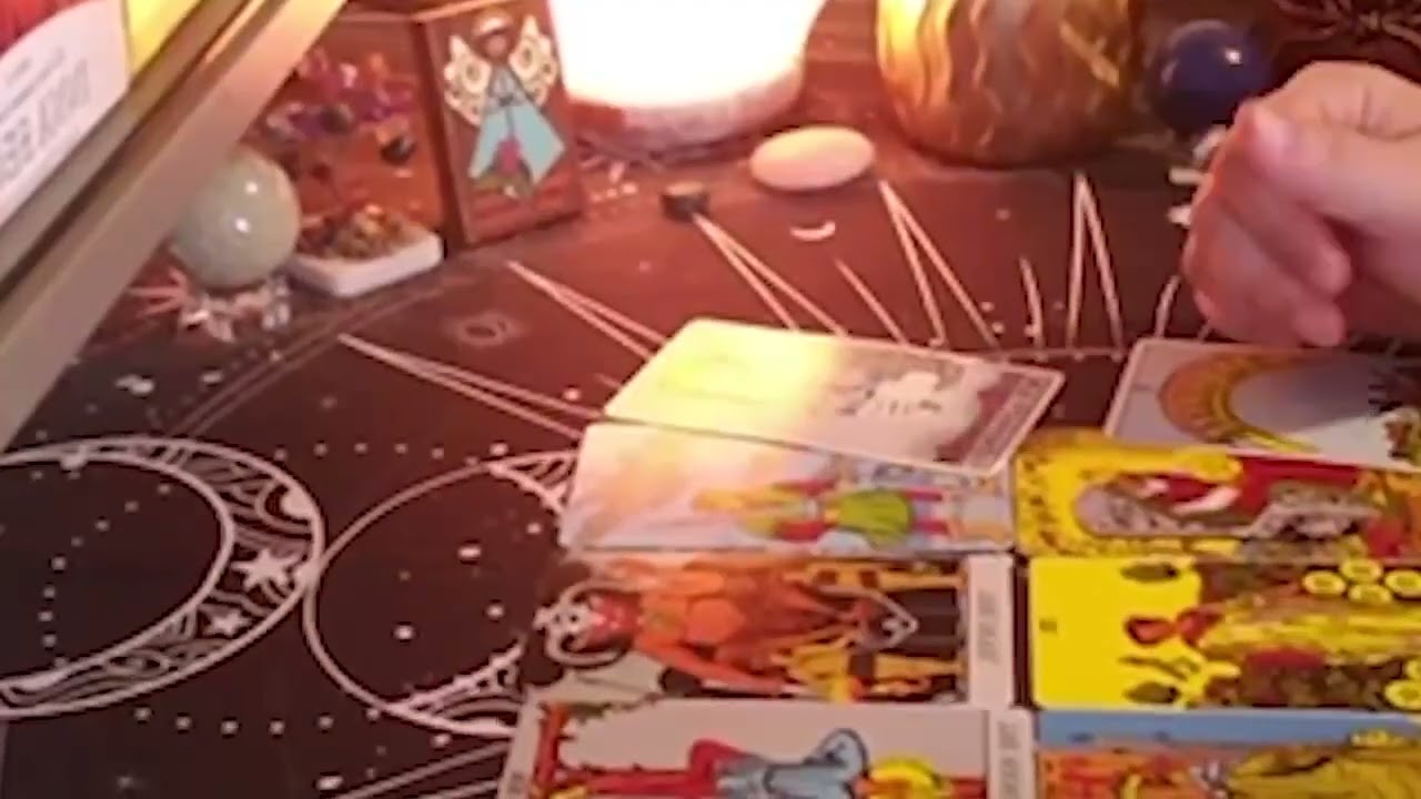 AQUARIUS YOU TRIGGERED THEIR AWAKENING! THEY'RE DYING TO GIVE YOU A MSG! FEBRUARY 2026 LOVE TAROT
