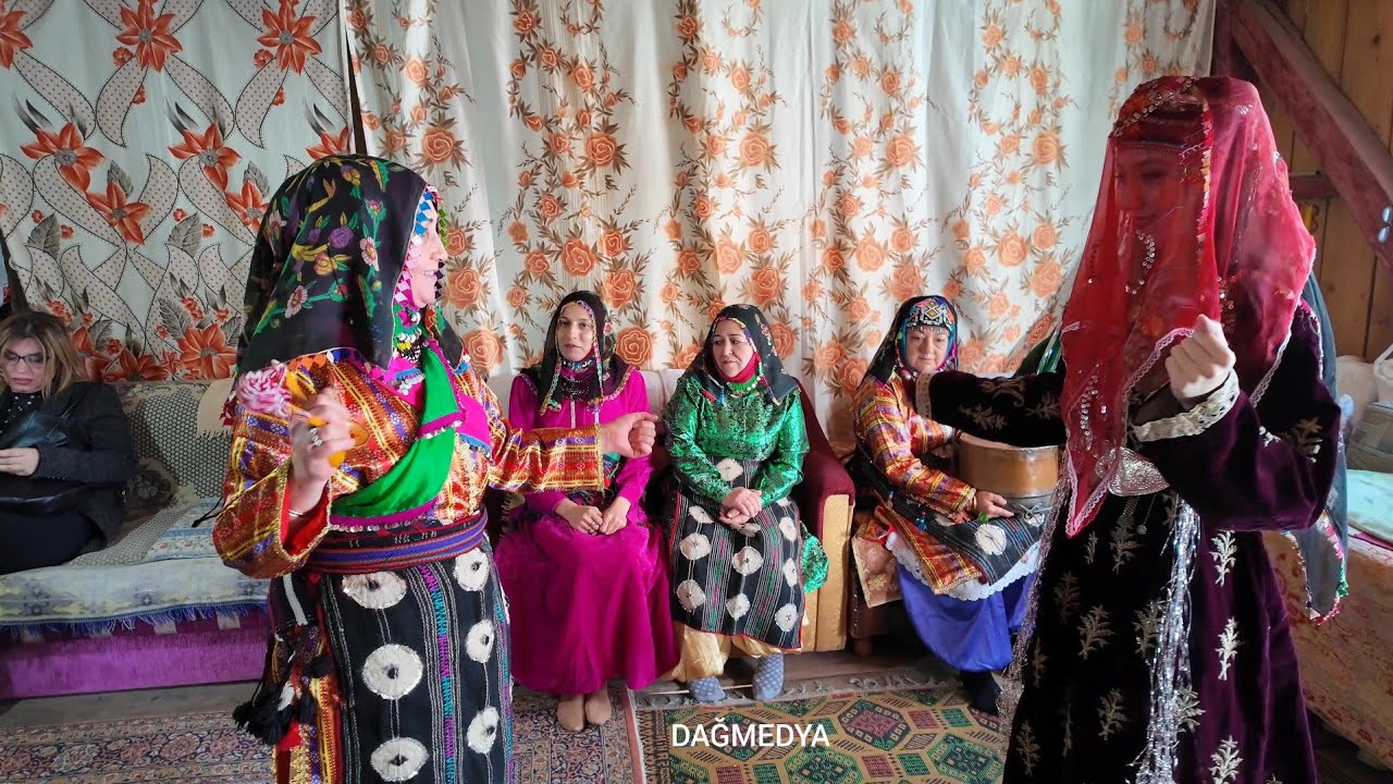 Mehtap Takmaklı Eşliğinde bakır türkü ve oyunları sizlerle