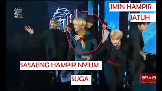 10    Momen Staff BTS Menjaga BTS dari Sasaeng Fans