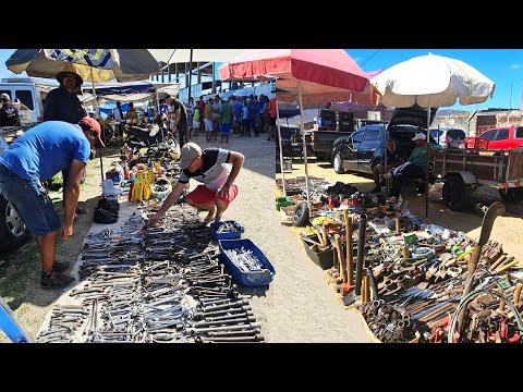 The Sunday Flea Market Has Many Relics