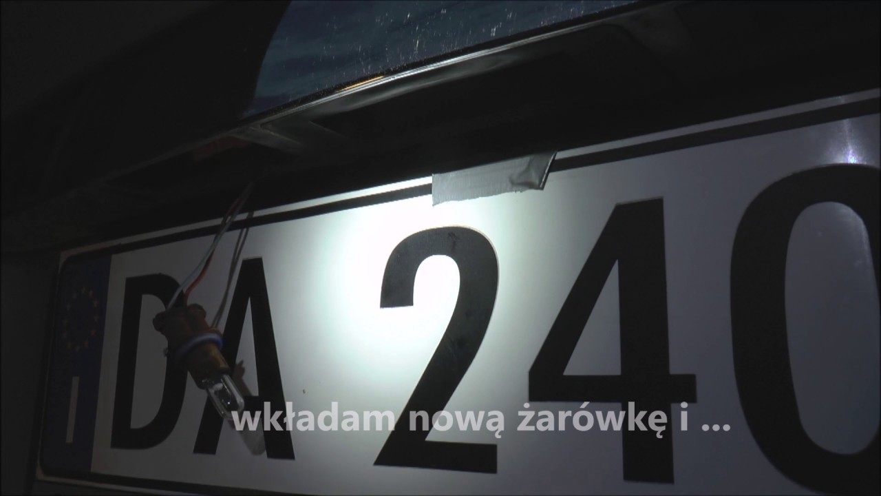 Jak wymienić żarówkę - podświetlenie tablicy - Zafira/Astra - YouTube