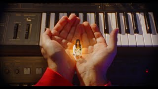 Download lagu Pearl & The Oysters β Fireflies