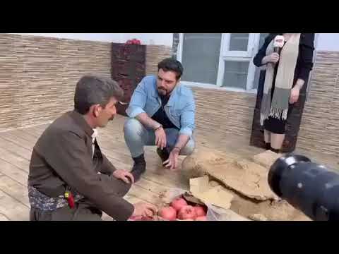 بعد ٥ شهور كاكا ازادفلاح من حلبجة قام بتخزين رمان حلبجة في صناديق م غطية بالطين