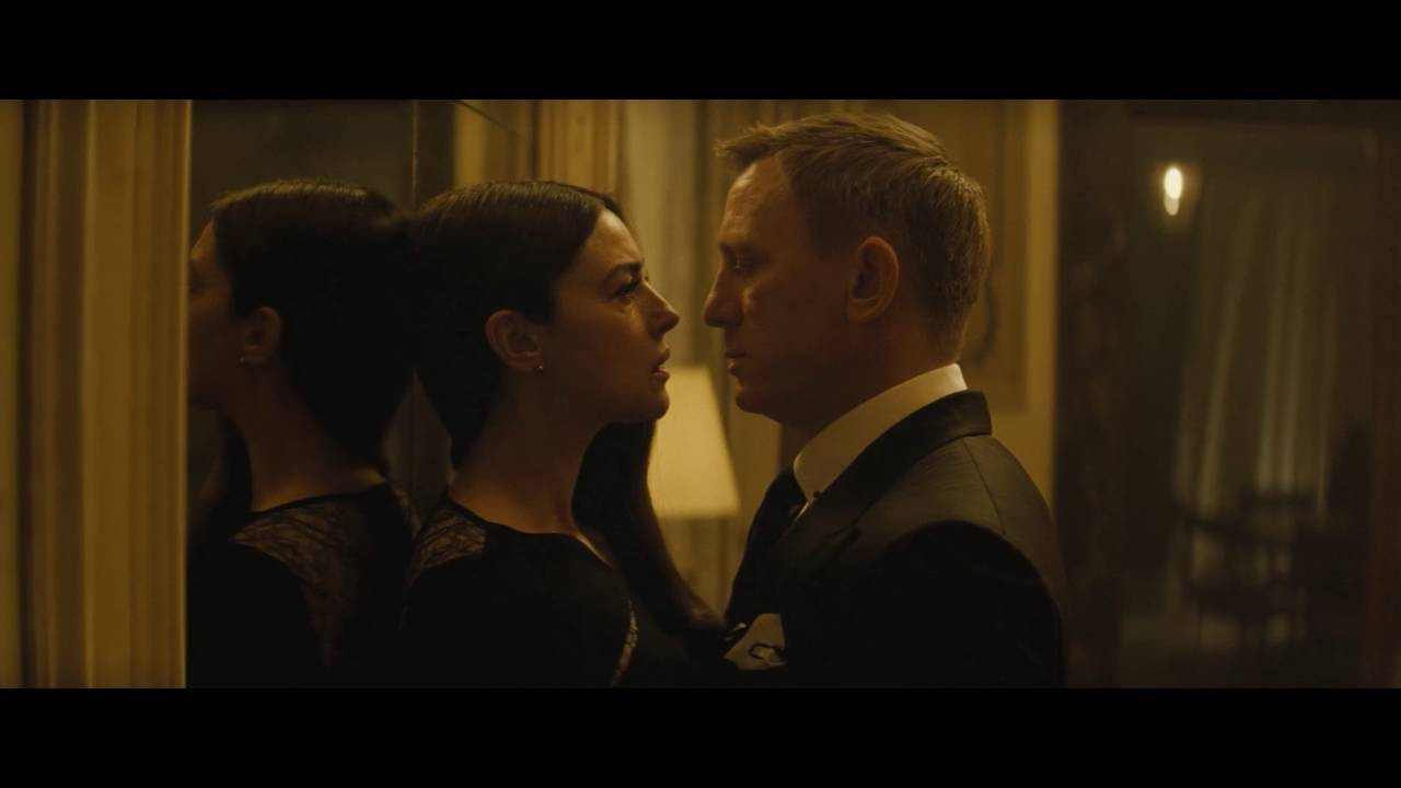 BOND AND LUCIA - SPECTRE - YouTube