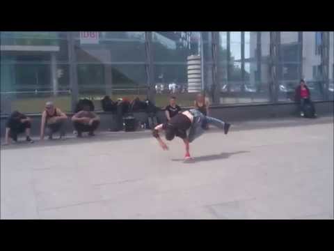 muzyka relaksacyjna Uliczny Pokaz Break Dance w Niemczech