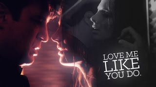Love Me Like You Do | Castle & Beckett