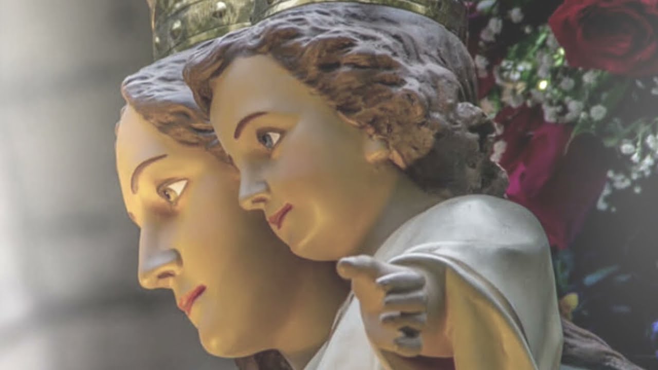 Auxiliadora y Madre - Coro ADN Salesiano