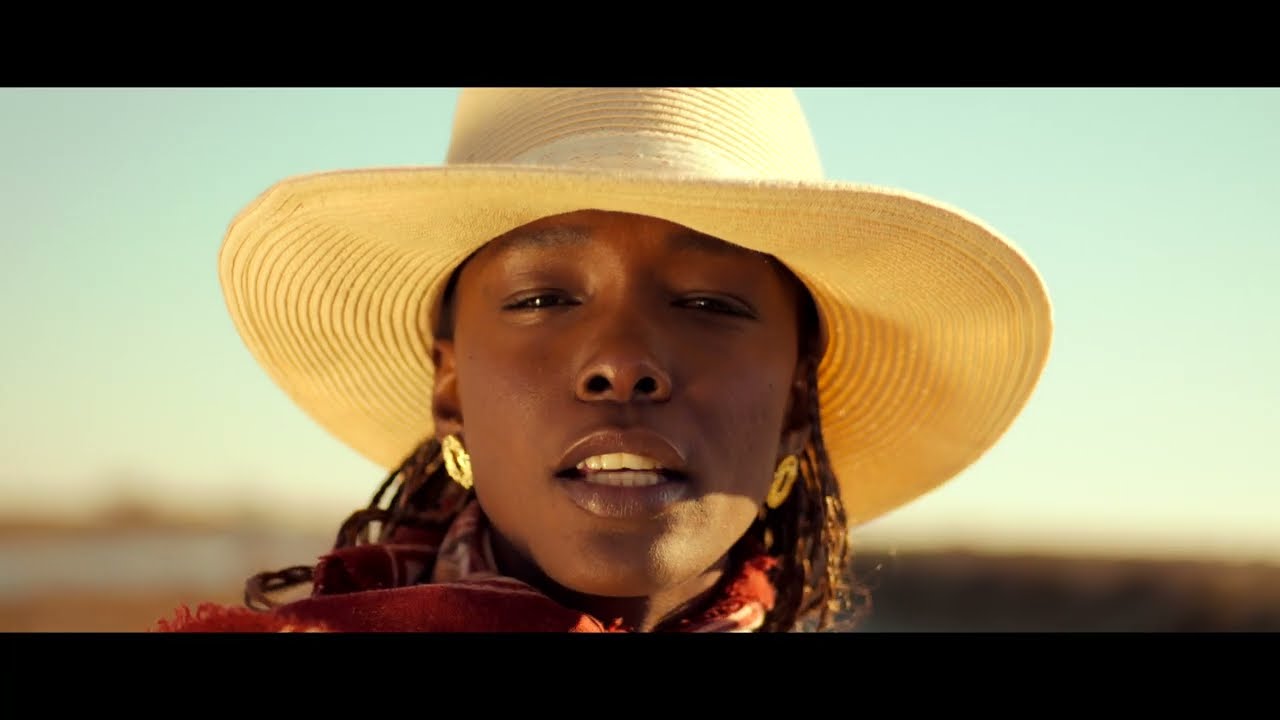 Nouvelle Vague - Shout (Feat. Bijou & Marine Quéméré)