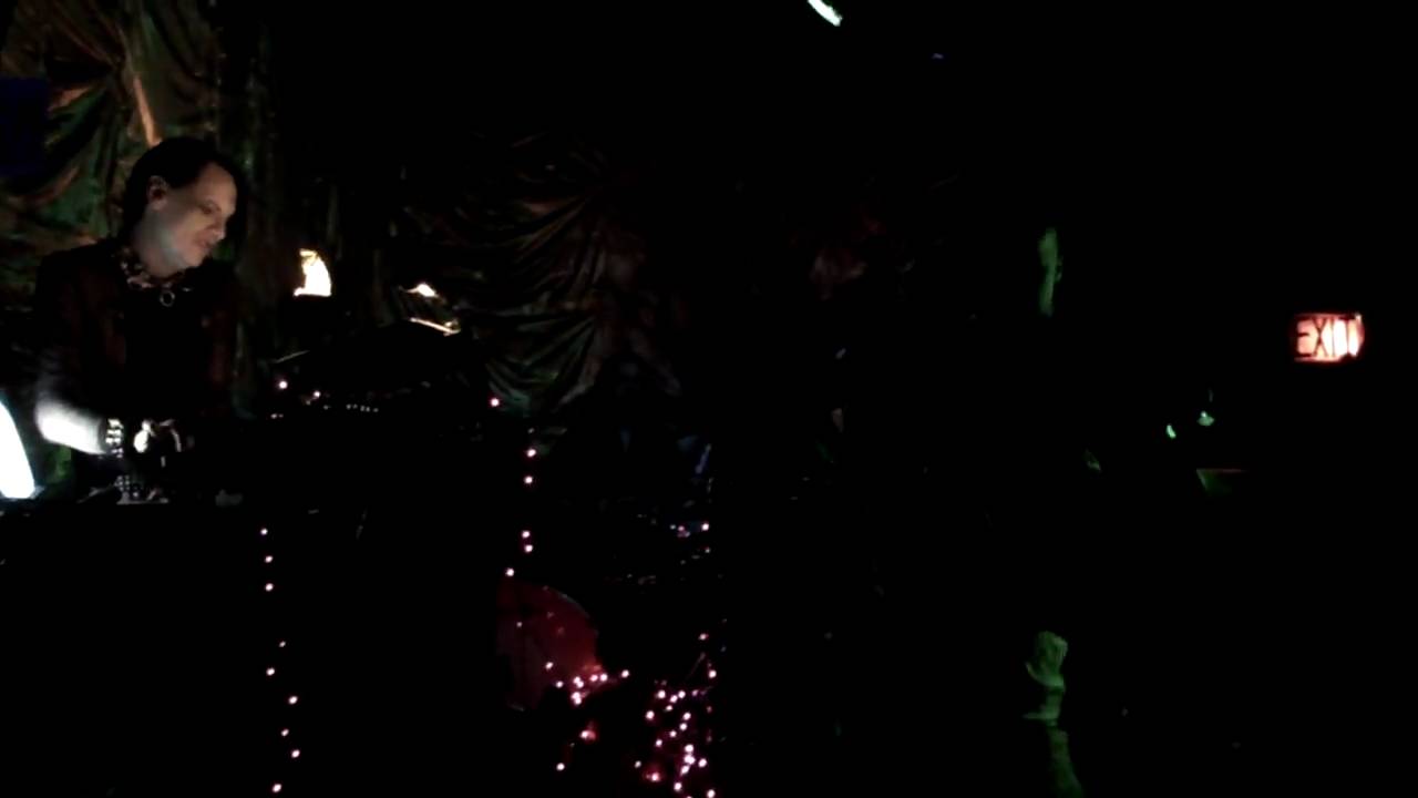 Elvorian & The Vains featuring Dinah Cancer Pt 1