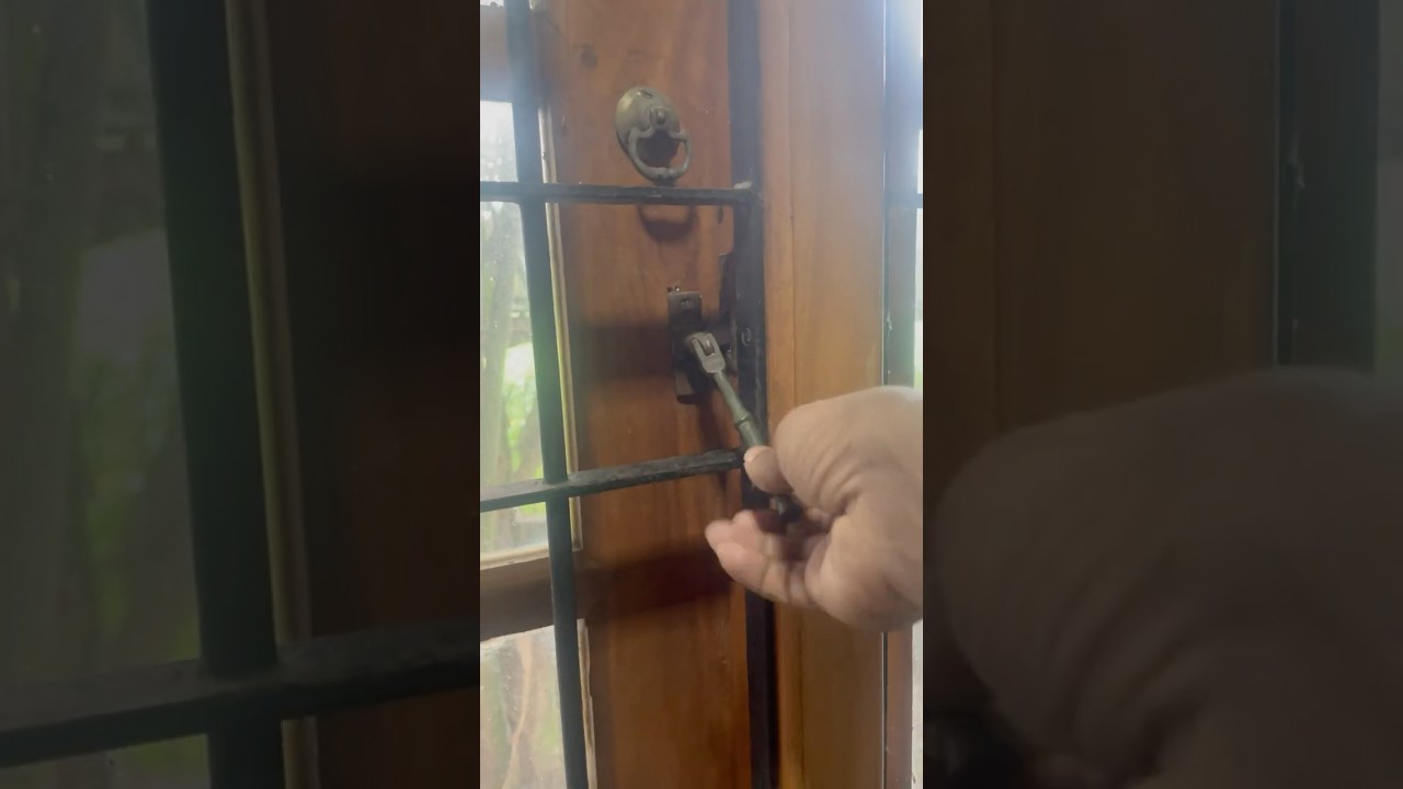 "How to Open a Window Correctly | Simple Guide" 