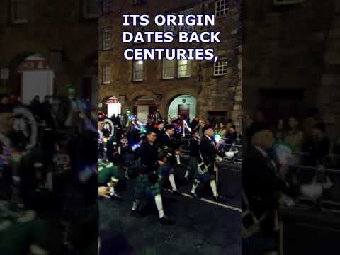 Video: Novo leto na Škotskem The Stonehaven Fireballs