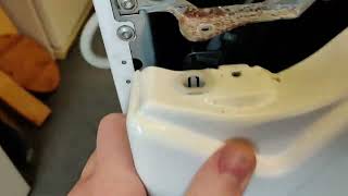 Fixing Miele W1613 intermittent drain fault and code F51 due to blocked pressure sensor chamber Fixing Miele W1613 intermittent drain fault and code F51 due to blocked pressure sensor chamber