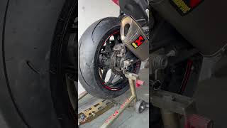 Dunlop Motorcycle Tires Q5S Yamaha R1 Motorhelmets Fullerton #shorts