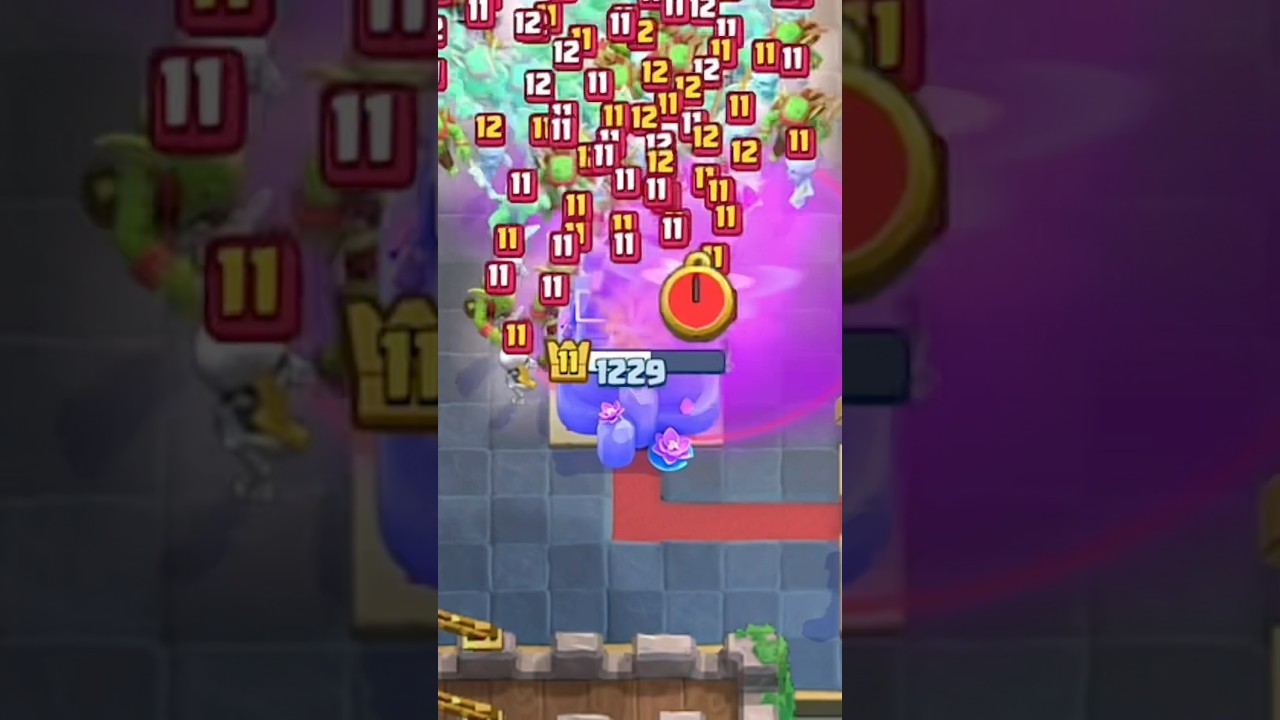 Как правильно защититься от бочки с гоблинами в Clash Royale 