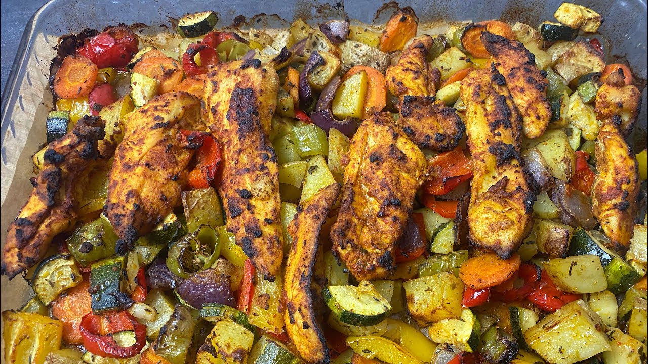 Hähnchenbrustrezept aus dem Ofen mit Gemüse, das auf der Zunge zergeht.