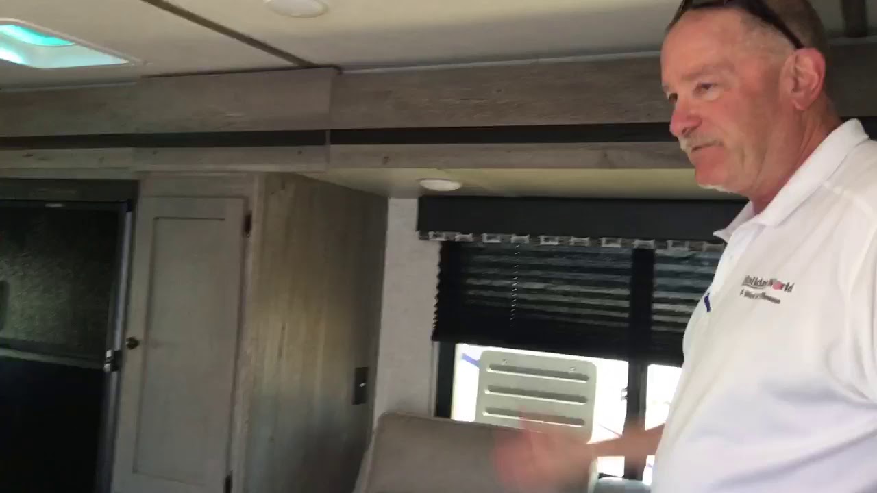 Keystone Outback 221UMD