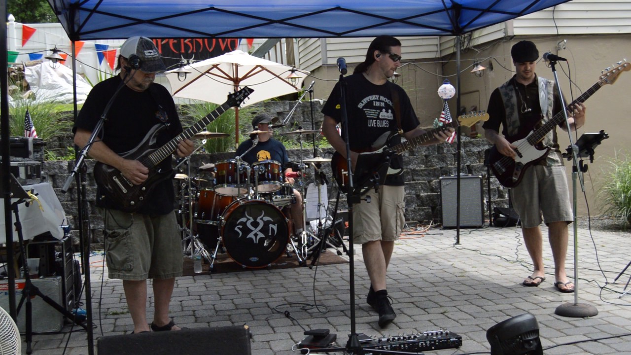 Ver Supernova band Nj doing cover of " Keep your hands to yourself" en YouTube Ver Supernova band Nj doing cover of " Keep your hands to yourself" en YouTube