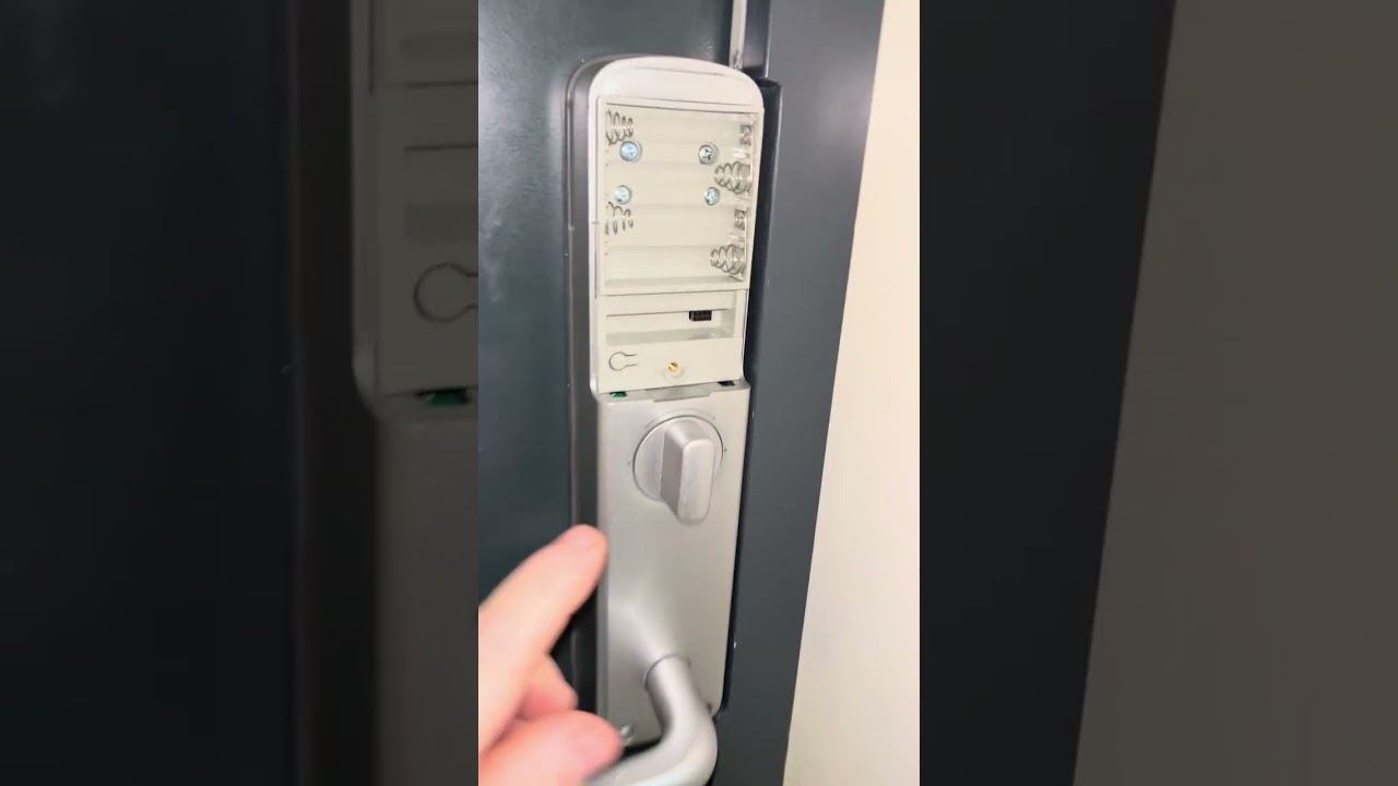 Yale Doorman fail safe doesnt work