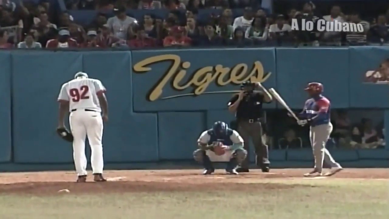Jonronazo de Alfredo Despaigne en la final de la 56 Serie Nacional