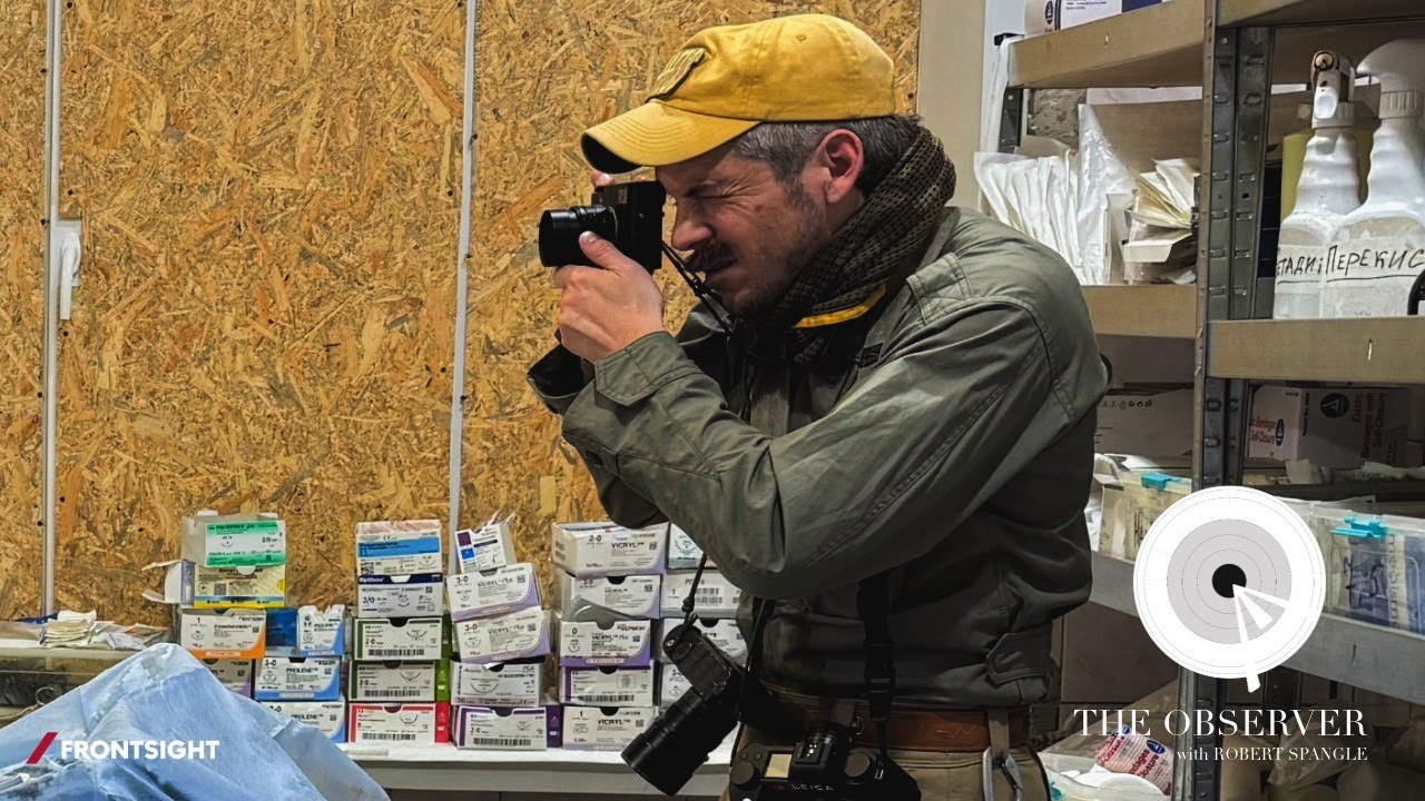 За кулисами Украины: как работают, снимают и готовят репортажи журналисты.