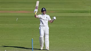 HIGHLIGHTS+Warwickshire+v+Essex+County+Championship+Day+Two