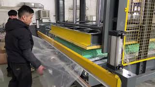 Bulk sponge compression packaging machinery