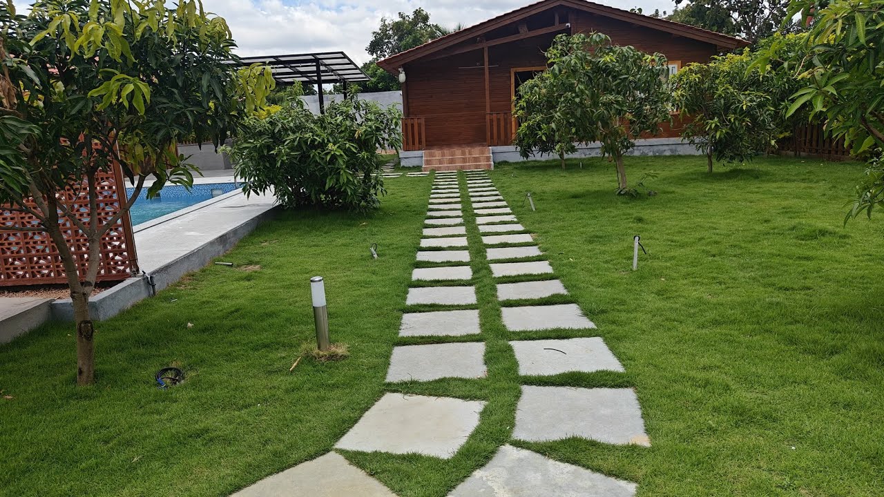 Tulip Greens walk in