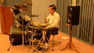 Wei Wang Plays at Drum Recital