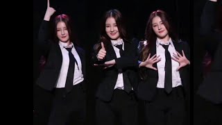 Momoland Nancy Focus Thumbs Up - English Version