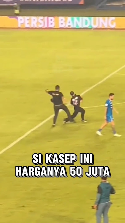 belum tau aj siapa yg dia tendang 🤣 #bobotoh #persib #liga1 #vikings #shorts